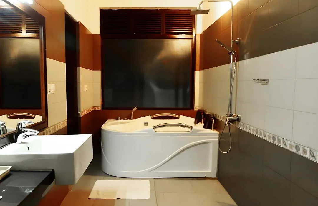 Hikkaduwa Beach Hotel - Special Summer Rates 1 May - 31 Oct 2026!-1