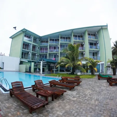 Hikkaduwa Beach Hotel - Special Summer Rates 1 May - 31 Oct 2026!-3